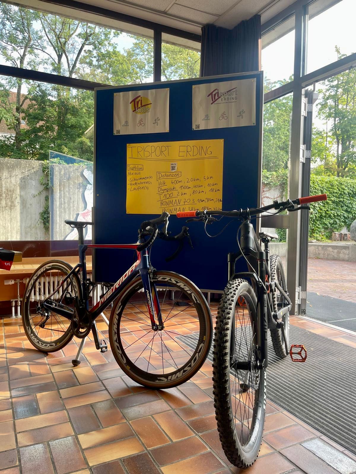 Trisport Erding beim Schulevent am Erdinger Anne Frank Gymnasium: „Raus aus den Medien – rein in den Sport!“