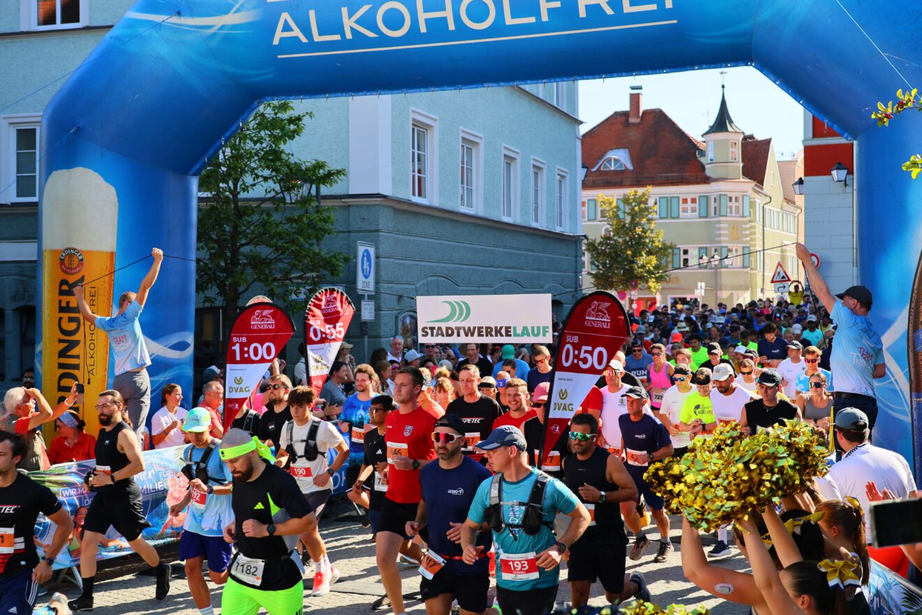 Start des Stadtwerke-10-Kilometer-Laufes