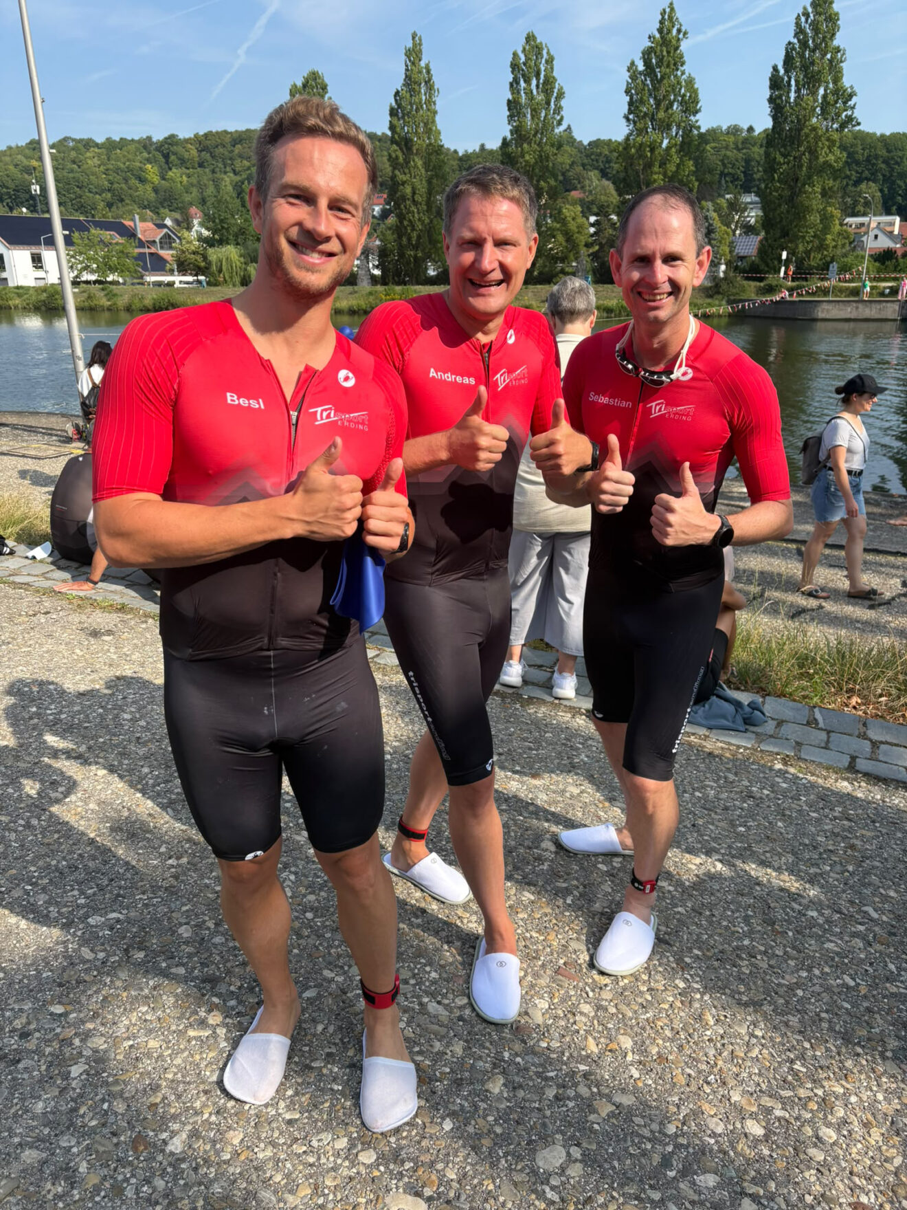 35. Regensburger Triathlon: Mit Hotel-Schlappen zum Schwimmstart